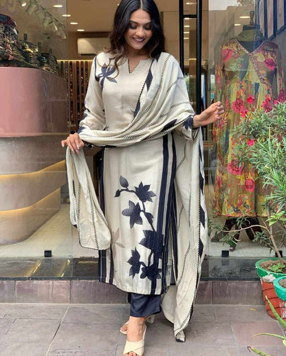 SF 31 Elegant Pure Softest Muslin Suit 458