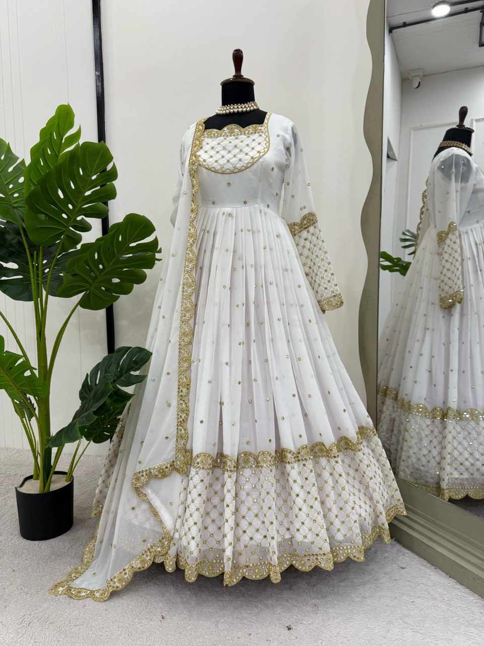 KD 1500 Faux Georgette with inner Gown