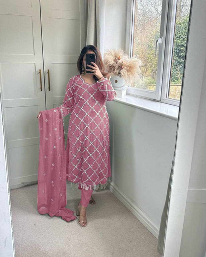 MF 409 FOX GEORGETTE TOP AND PENT WITH DUPATTA